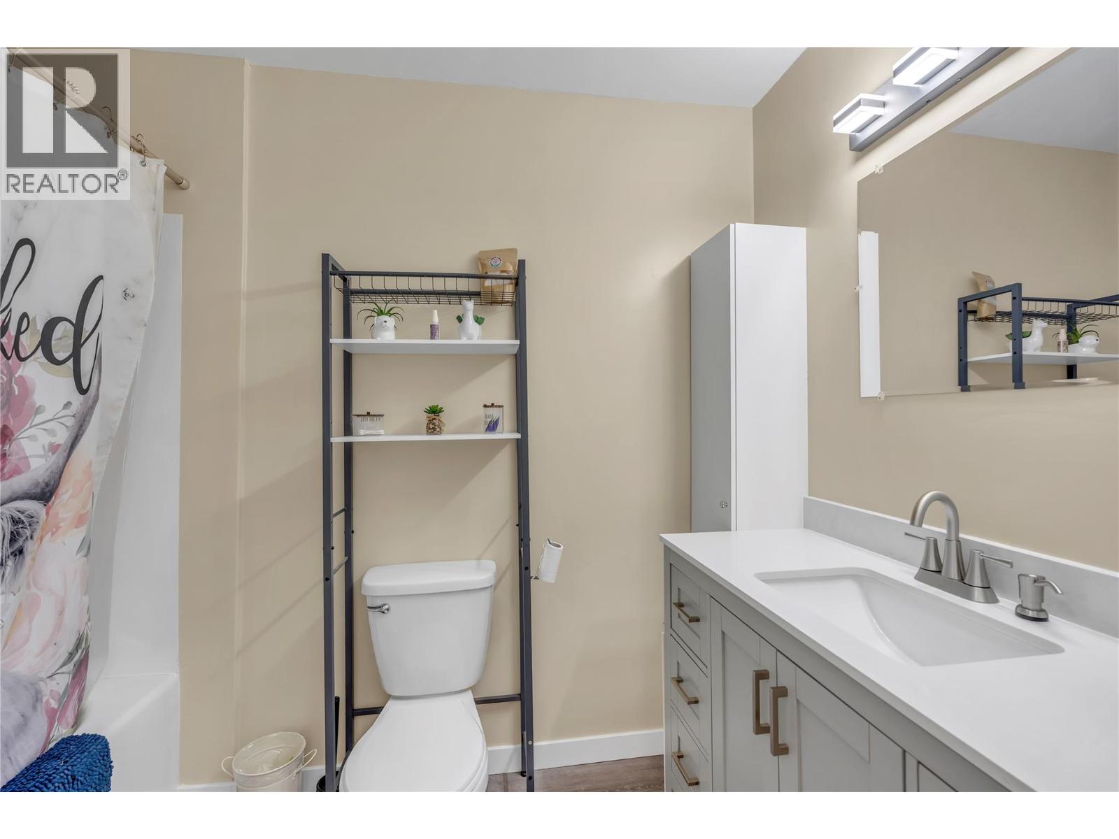 826 3rd Avenue, Keremeos, British Columbia  V0X 1N0 - Photo 20 - 10401086