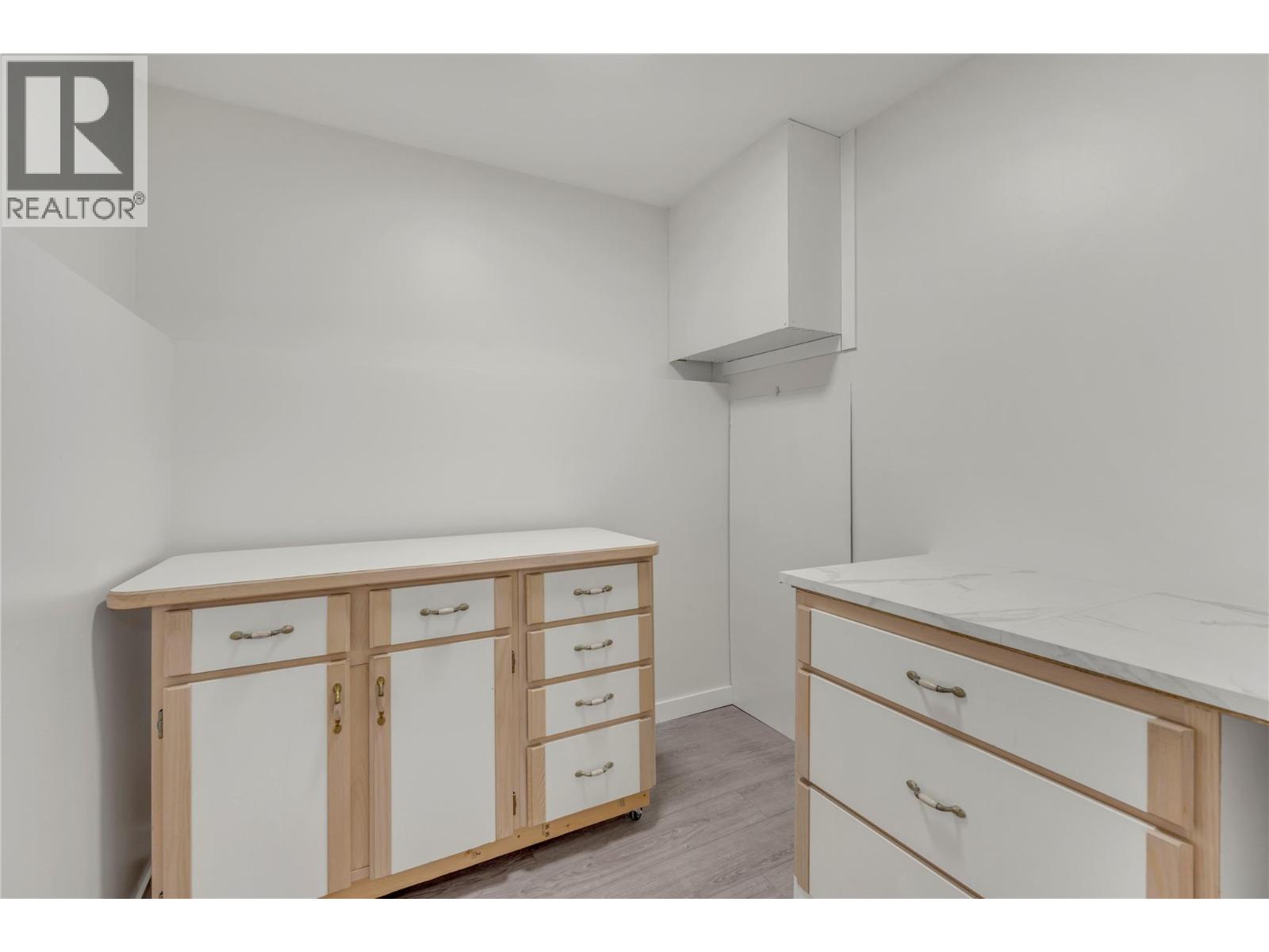 826 3rd Avenue, Keremeos, British Columbia  V0X 1N0 - Photo 31 - 10401086