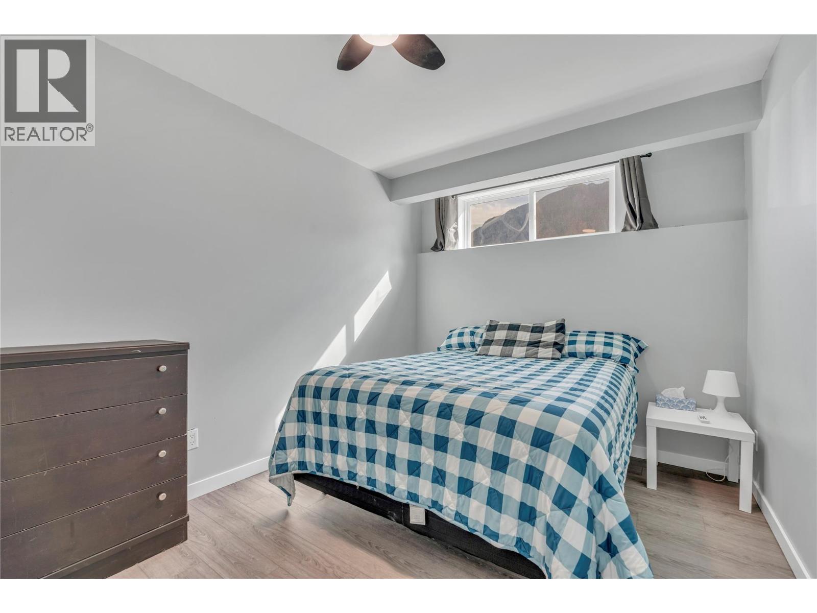826 3rd Avenue, Keremeos, British Columbia  V0X 1N0 - Photo 35 - 10401086