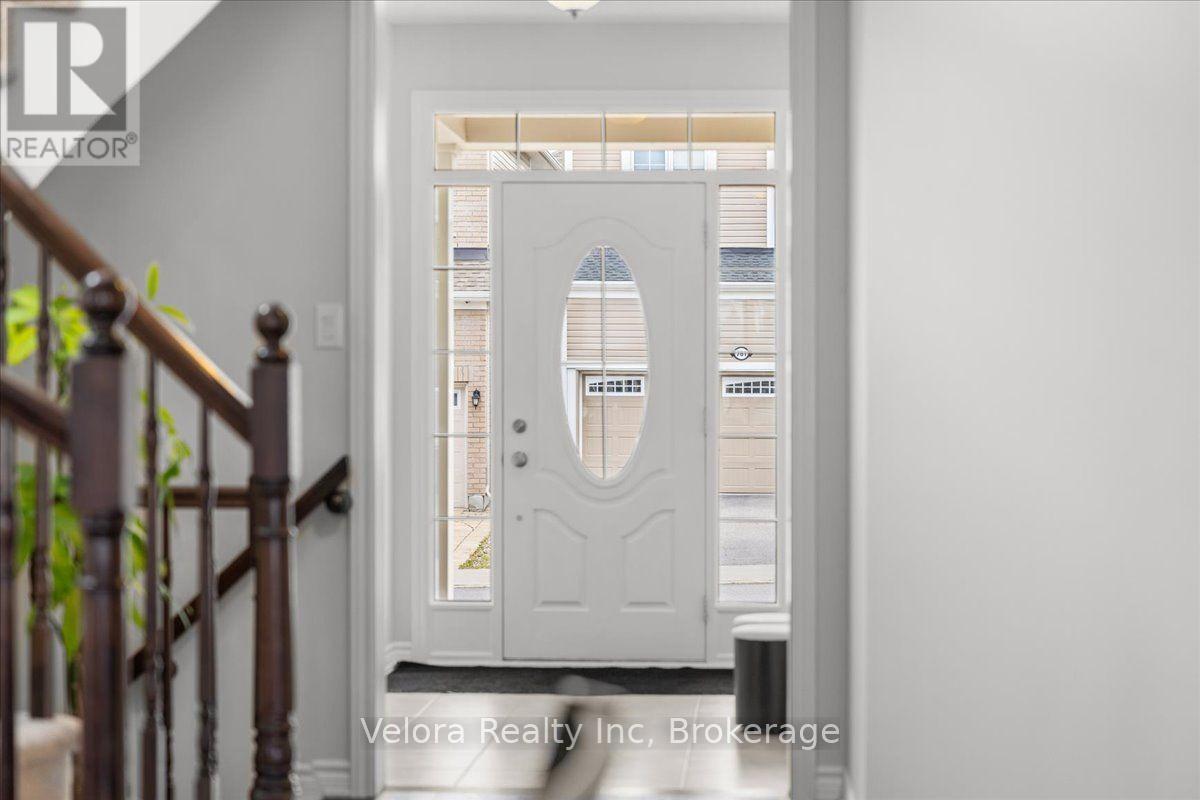 762 Rosehill Avenue, Ottawa, Ontario  K2S 0X2 - Photo 3 - X13799798