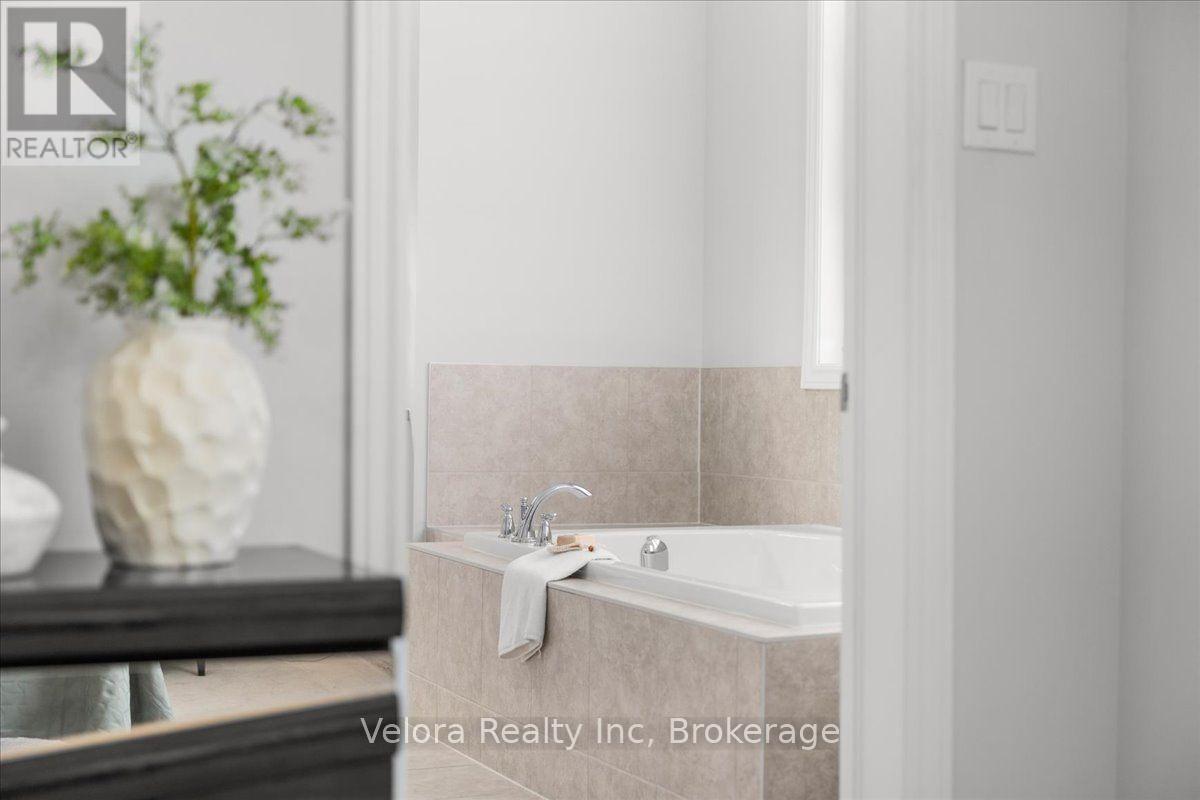 762 Rosehill Avenue, Ottawa, Ontario  K2S 0X2 - Photo 30 - X13799798