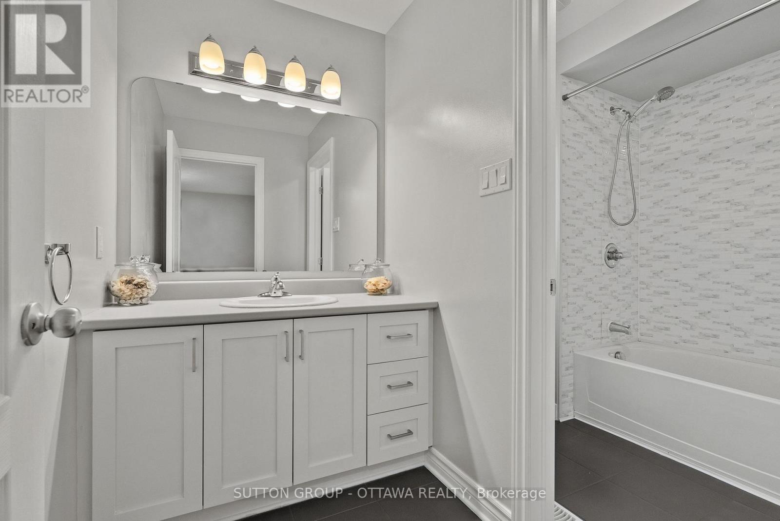 708 Hazelnut Crescent, Ottawa, Ontario  K1T 0K1 - Photo 39 - X13799804