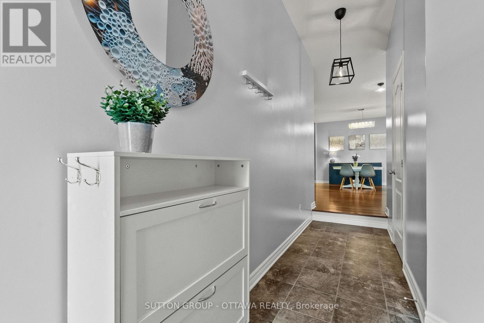 708 Hazelnut Crescent, Ottawa, Ontario  K1T 0K1 - Photo 4 - X13799804