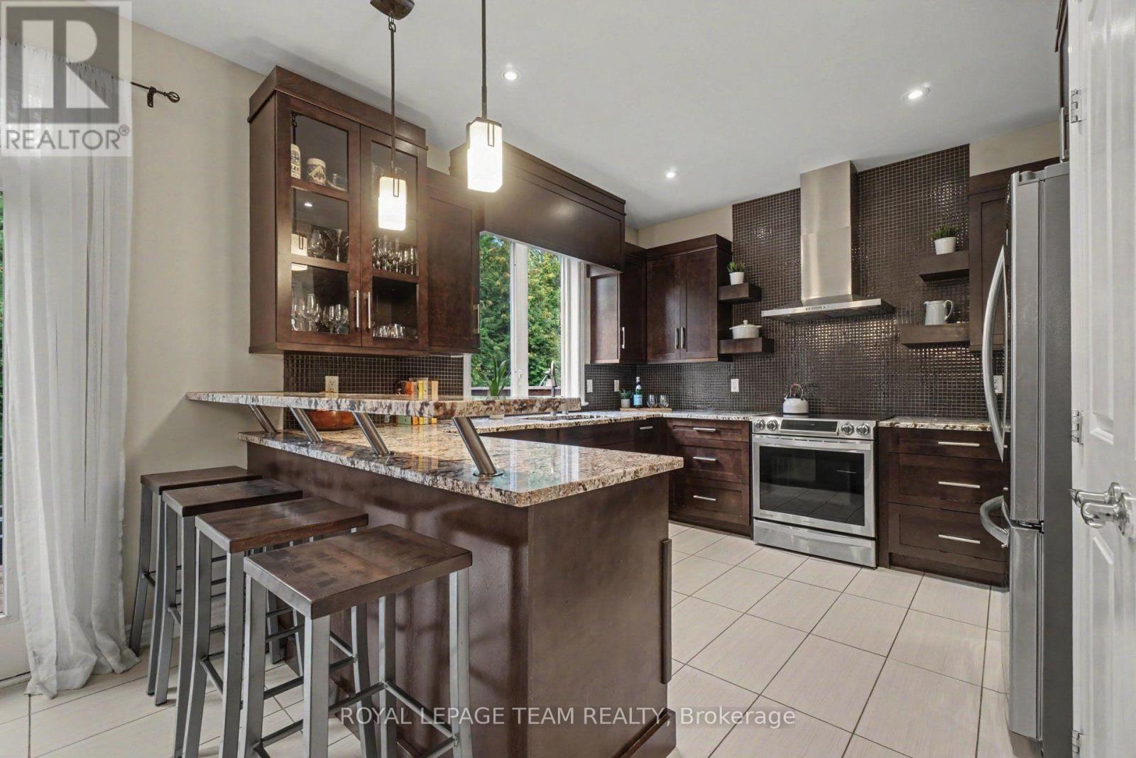 152 West Ridge Drive, Ottawa, Ontario  K2S 2H3 - Photo 15 - X13799842
