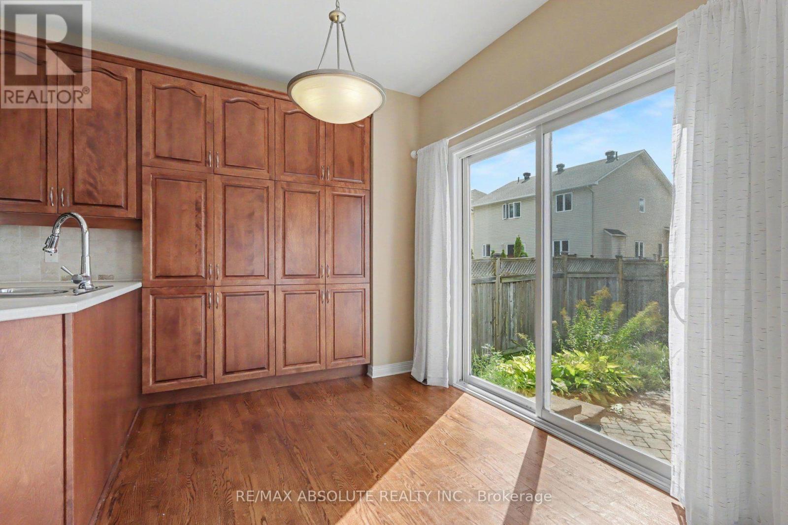 113 Sirocco Crescent, Ottawa, Ontario  K2S 2E1 - Photo 11 - X13799874