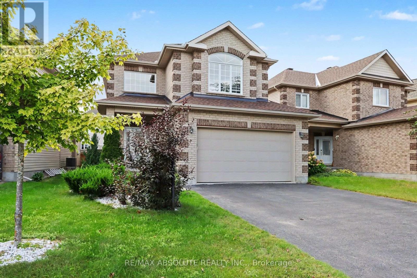113 Sirocco Crescent, Ottawa, Ontario  K2S 2E1 - Photo 2 - X13799874