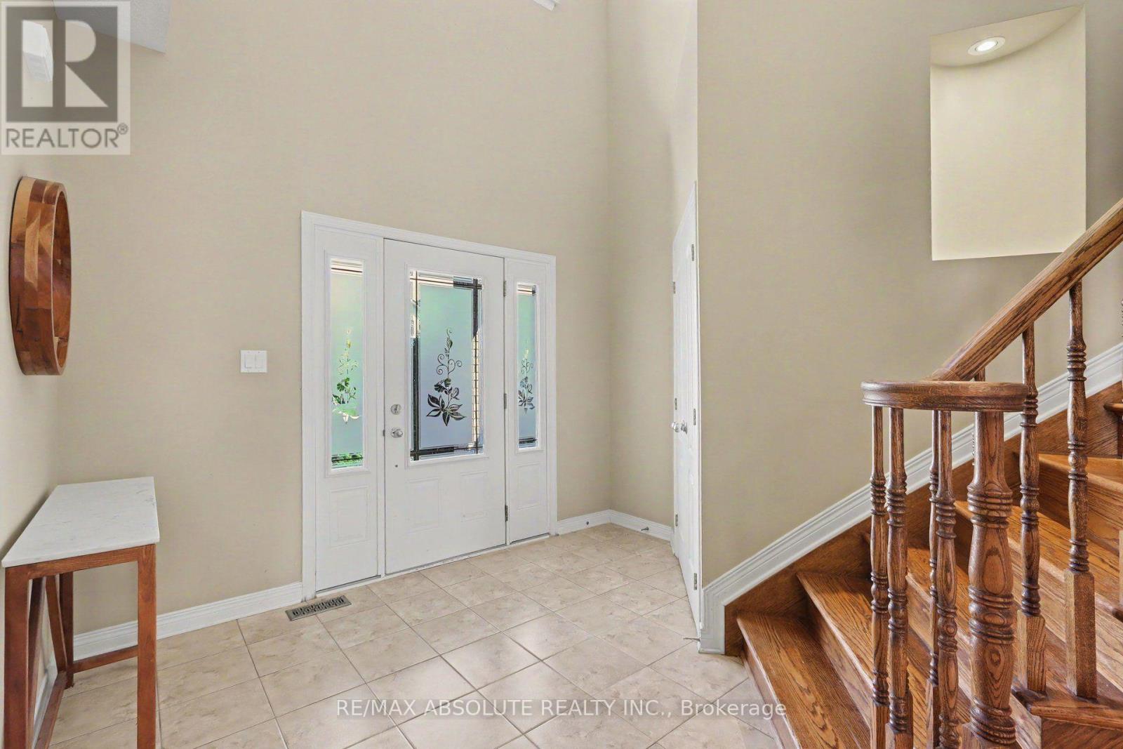 113 Sirocco Crescent, Ottawa, Ontario  K2S 2E1 - Photo 4 - X13799874