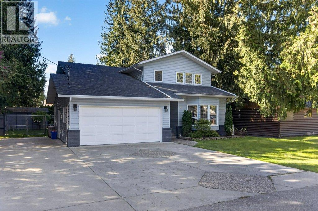 617 Pine Street, Sicamous, British Columbia  V0E 2V0 - Photo 3 - 10385338