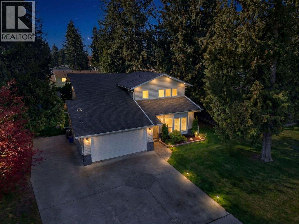617 Pine Street, Sicamous, British Columbia  V0E 2V0 - Photo 2 - 10385338
