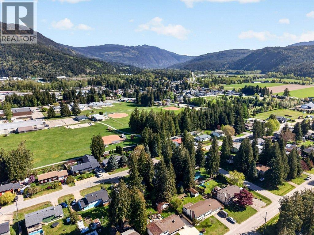 617 Pine Street, Sicamous, British Columbia  V0E 2V0 - Photo 70 - 10385338