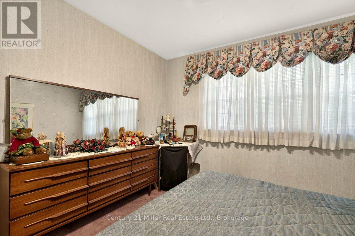 2013 Deramore Drive, Oakville, Ontario  L6J 2P6 - Photo 16 - W13799806