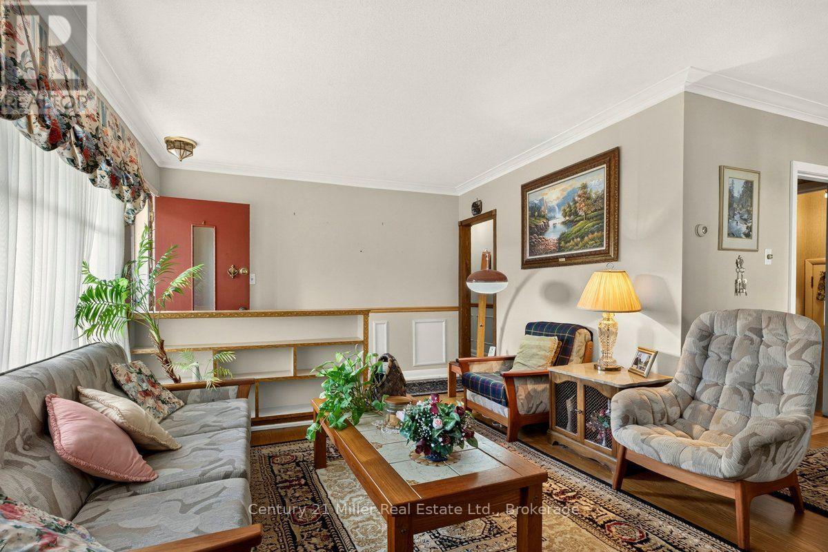 2013 Deramore Drive, Oakville, Ontario  L6J 2P6 - Photo 6 - W13799806