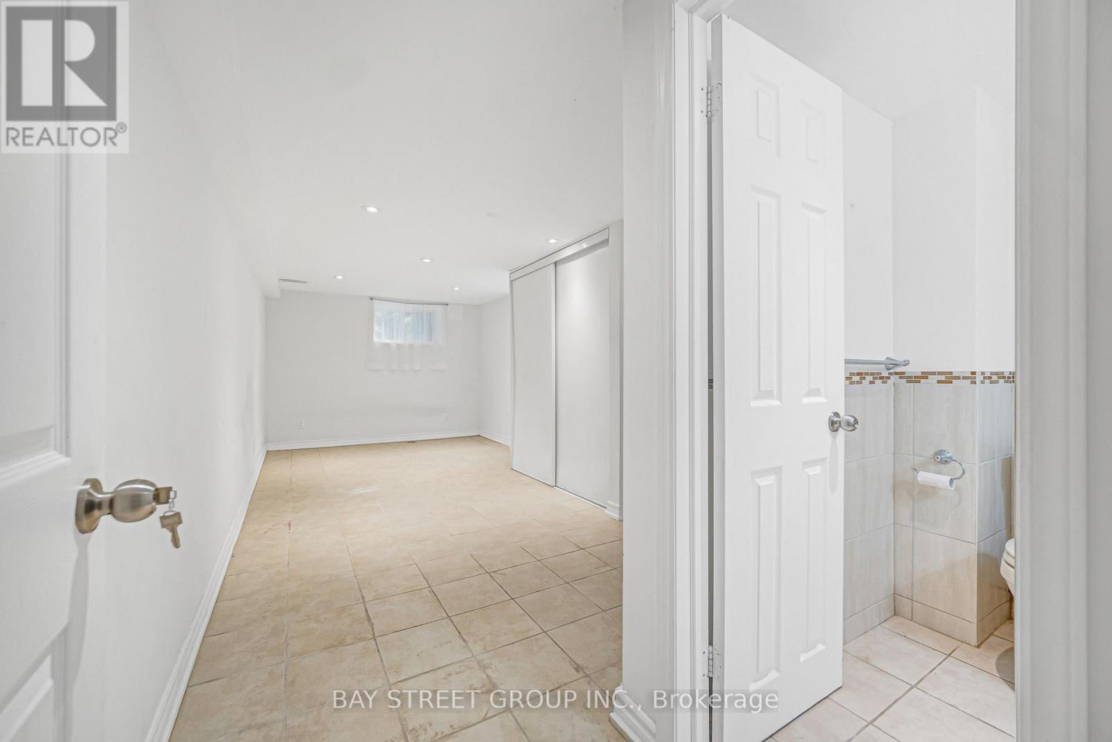 260 Moore Park Avenue, Toronto, Ontario  M2M 1N6 - Photo 31 - C13799878