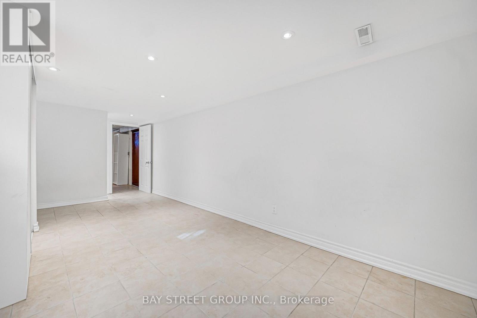 260 Moore Park Avenue, Toronto, Ontario  M2M 1N6 - Photo 33 - C13799878