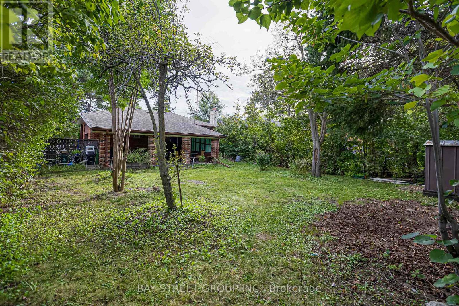 260 Moore Park Avenue, Toronto, Ontario  M2M 1N6 - Photo 41 - C13799878