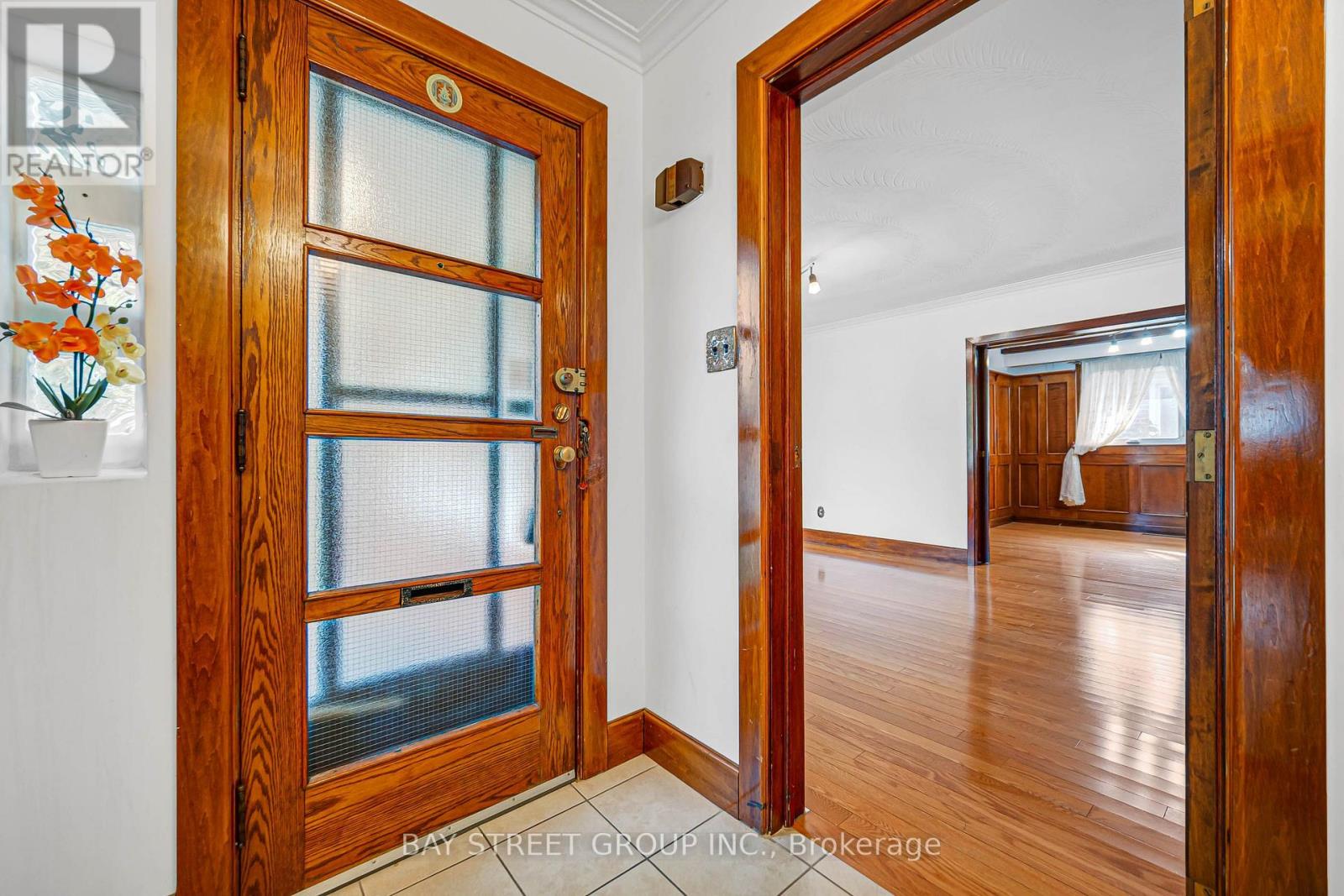 260 Moore Park Avenue, Toronto, Ontario  M2M 1N6 - Photo 6 - C13799878