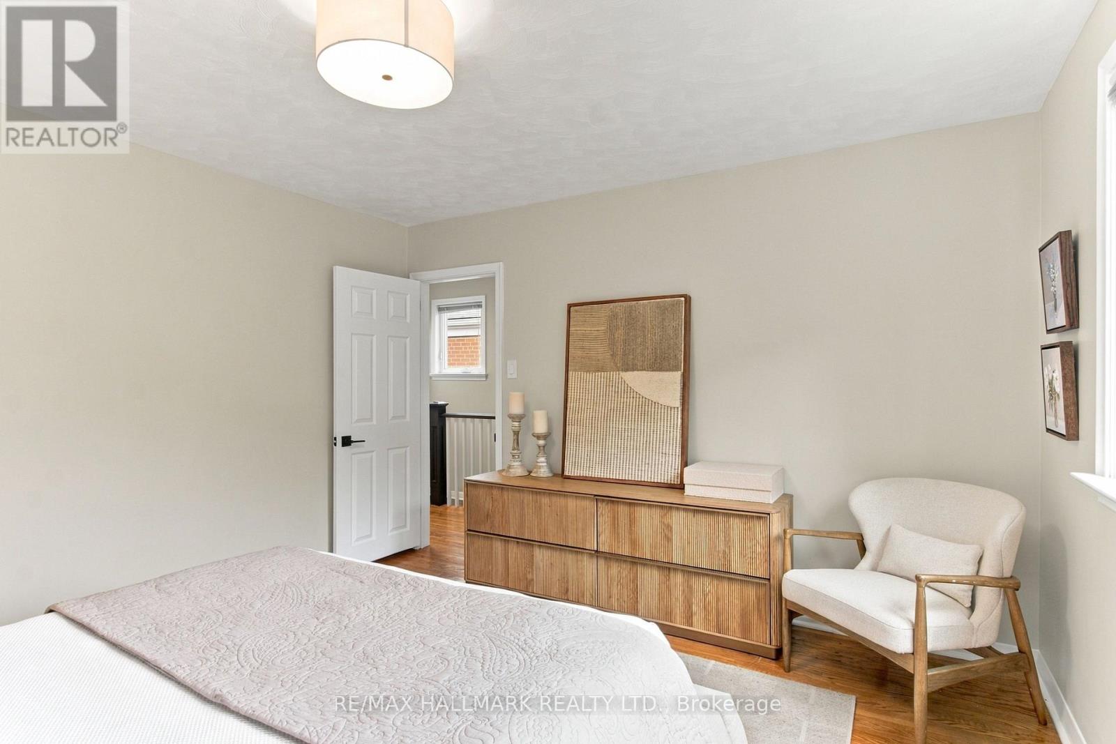 35 Love Crescent, Toronto, Ontario  M4E 1V6 - Photo 24 - E13799896
