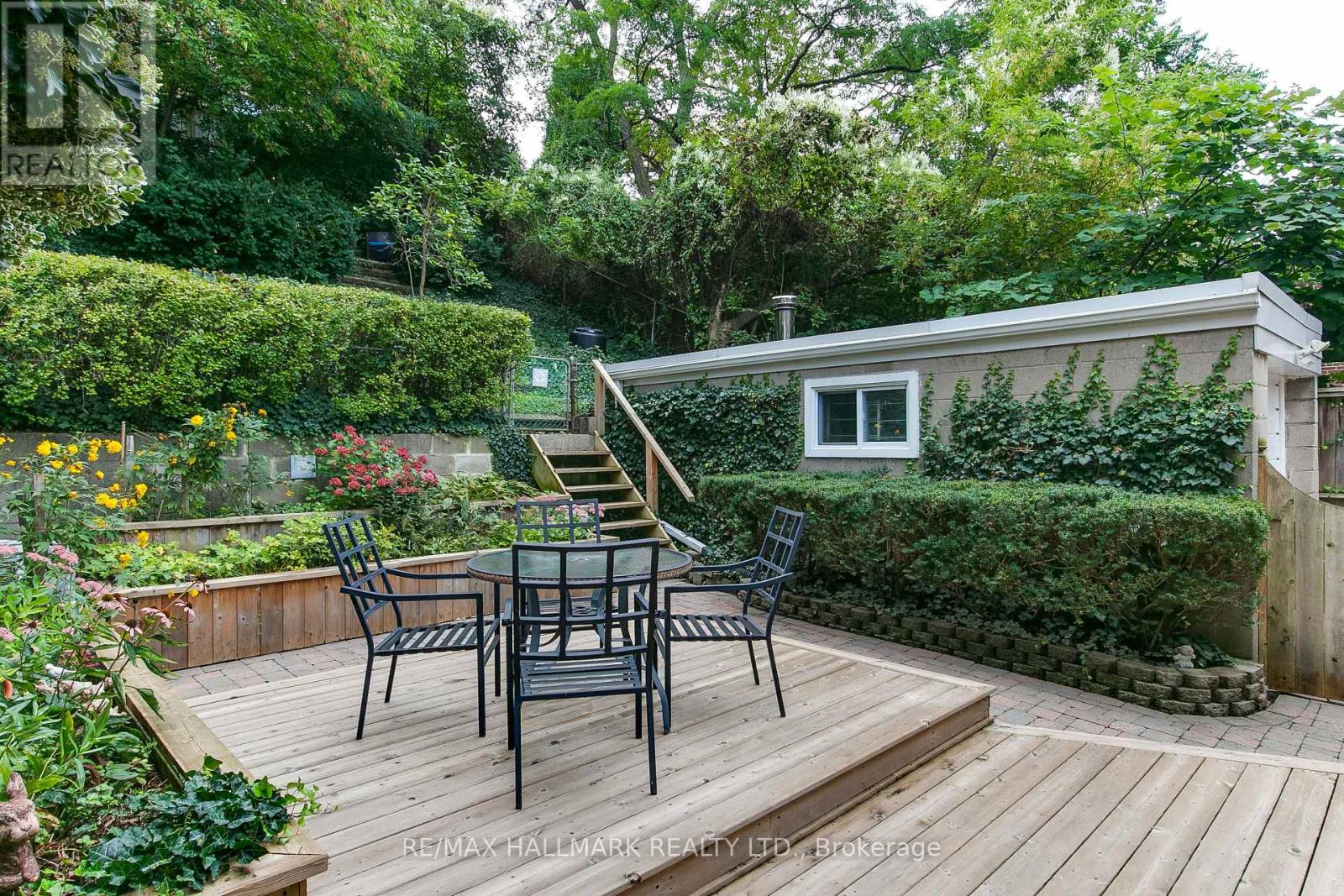 35 Love Crescent, Toronto, Ontario  M4E 1V6 - Photo 40 - E13799896