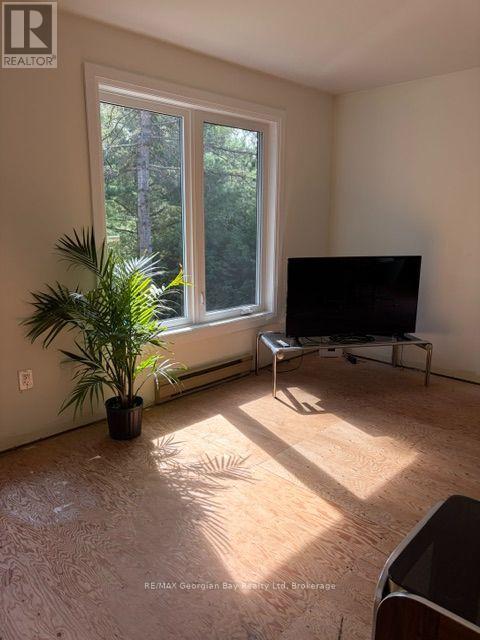 167 Tall Pines Drive NW, Tiny, Ontario  L9M 0H4 - Photo 5 - S13799824