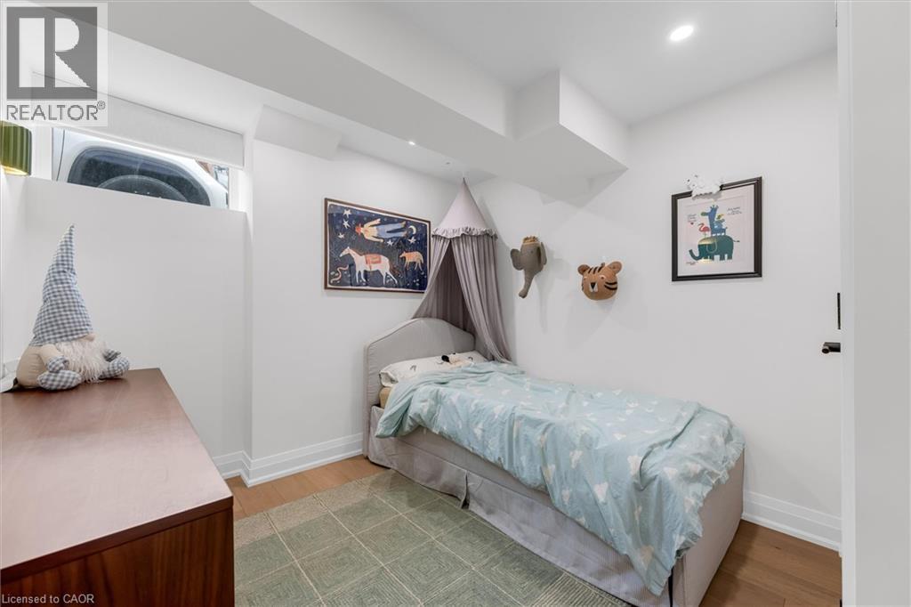 2241 Joyce Street, Burlington, Ontario  L7R 2B6 - Photo 15 - 40861342