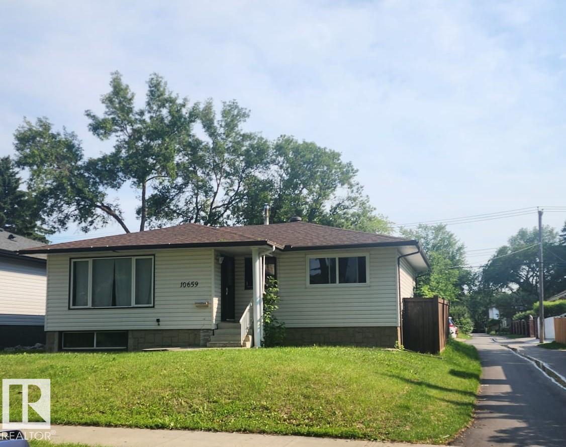 10659 65 AV NW, Edmonton, Alberta