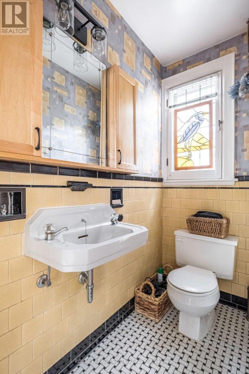18 Forsyth Avenue N, Hamilton, Ontario  L8S 4E1 - Photo 37 - X13799812
