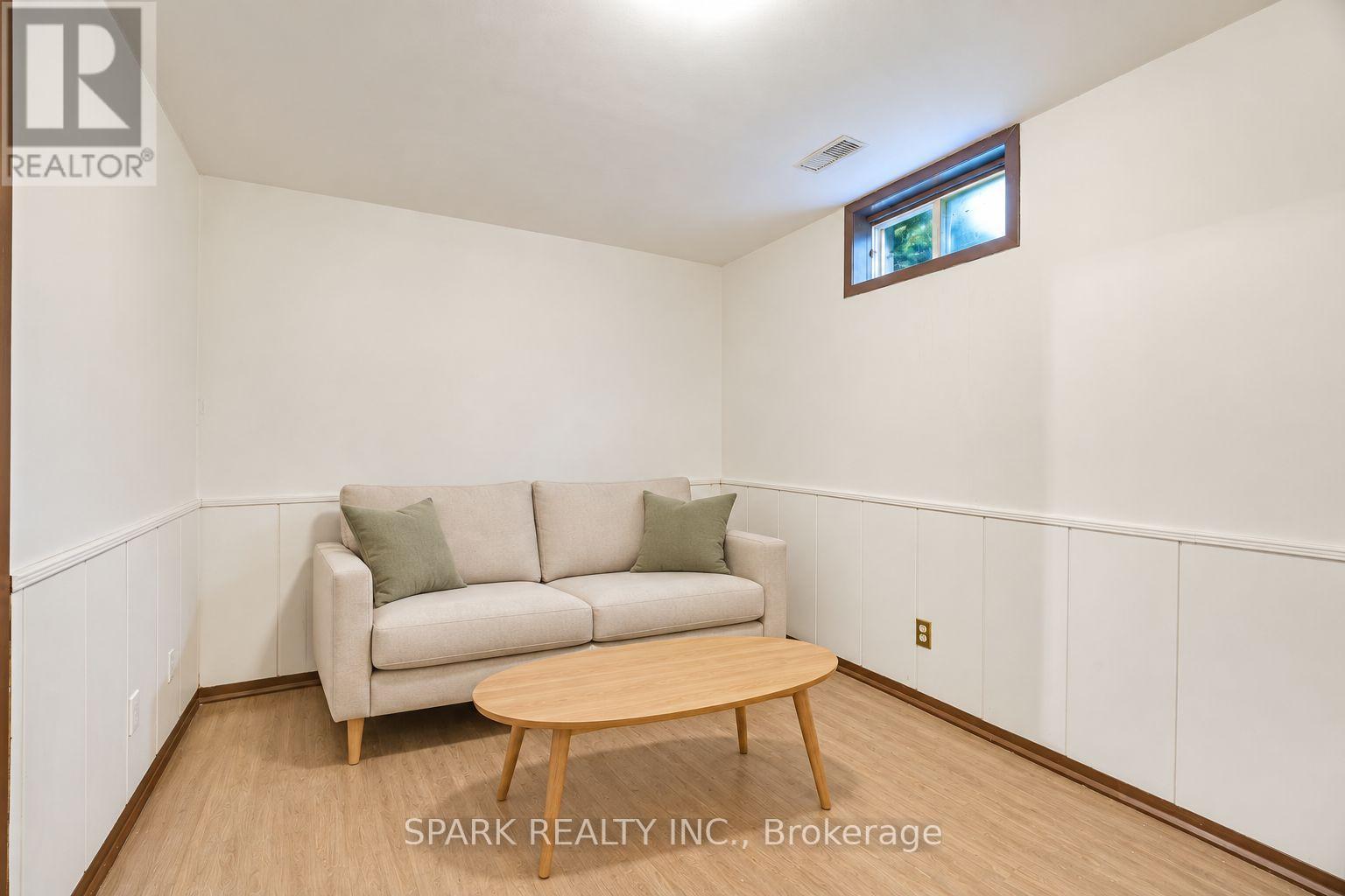 23 Rannie Court, Thorold, Ontario  L2V 4X2 - Photo 21 - X13675040