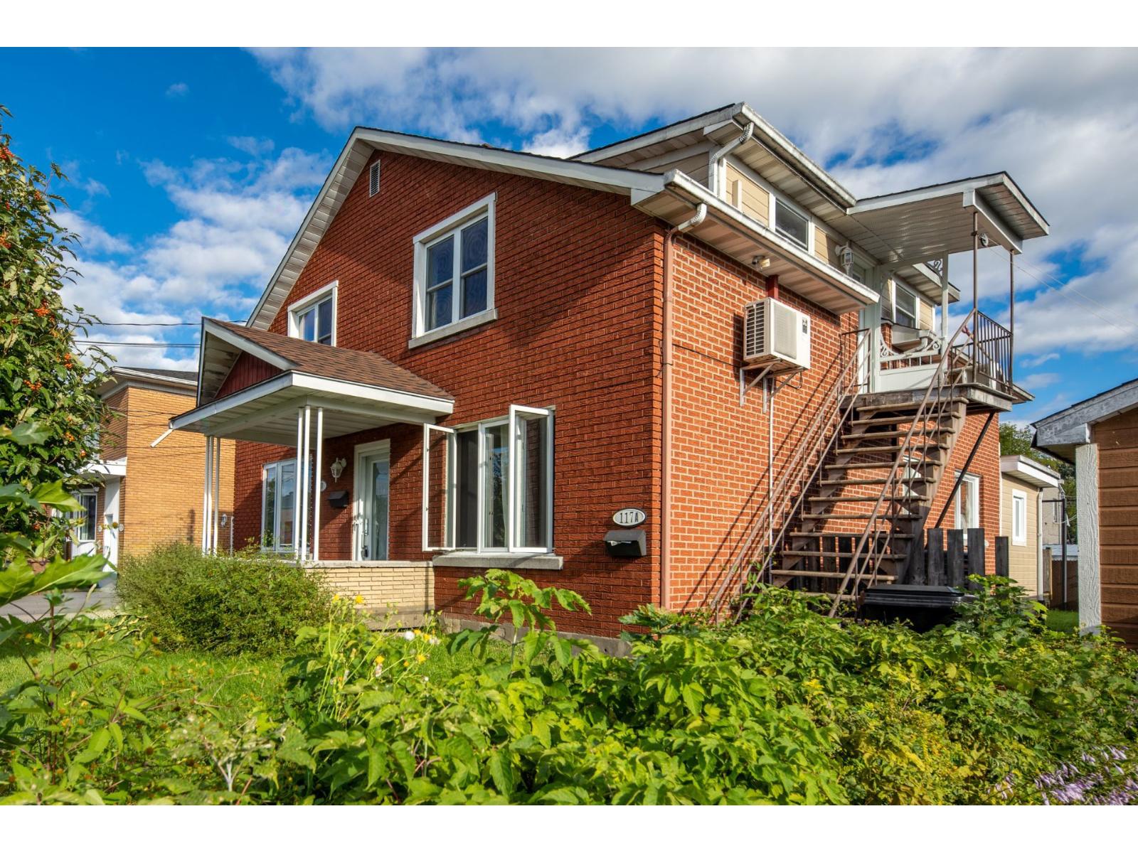 117 Rue Lafontaine Salaberry-de-Valleyfield Quebec Canada J6T5R8 3