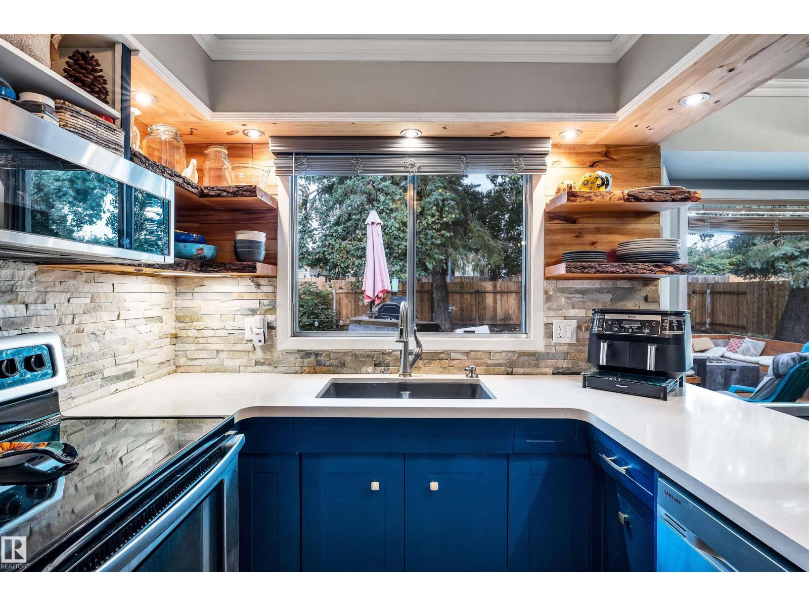 361 LEE RIDGE RD NW, Edmonton, Alberta