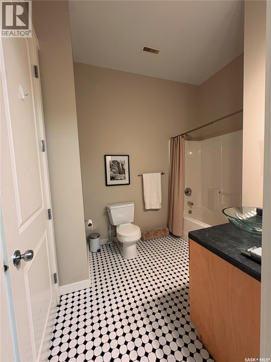 204 211 D Avenue N, Saskatoon, Saskatchewan  S7L 1M6 - Photo 11 - SK048788