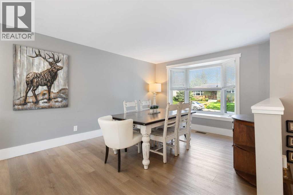 723 Canfield Place Sw, Calgary, Alberta  T2W 1K7 - Photo 6 - A2345745