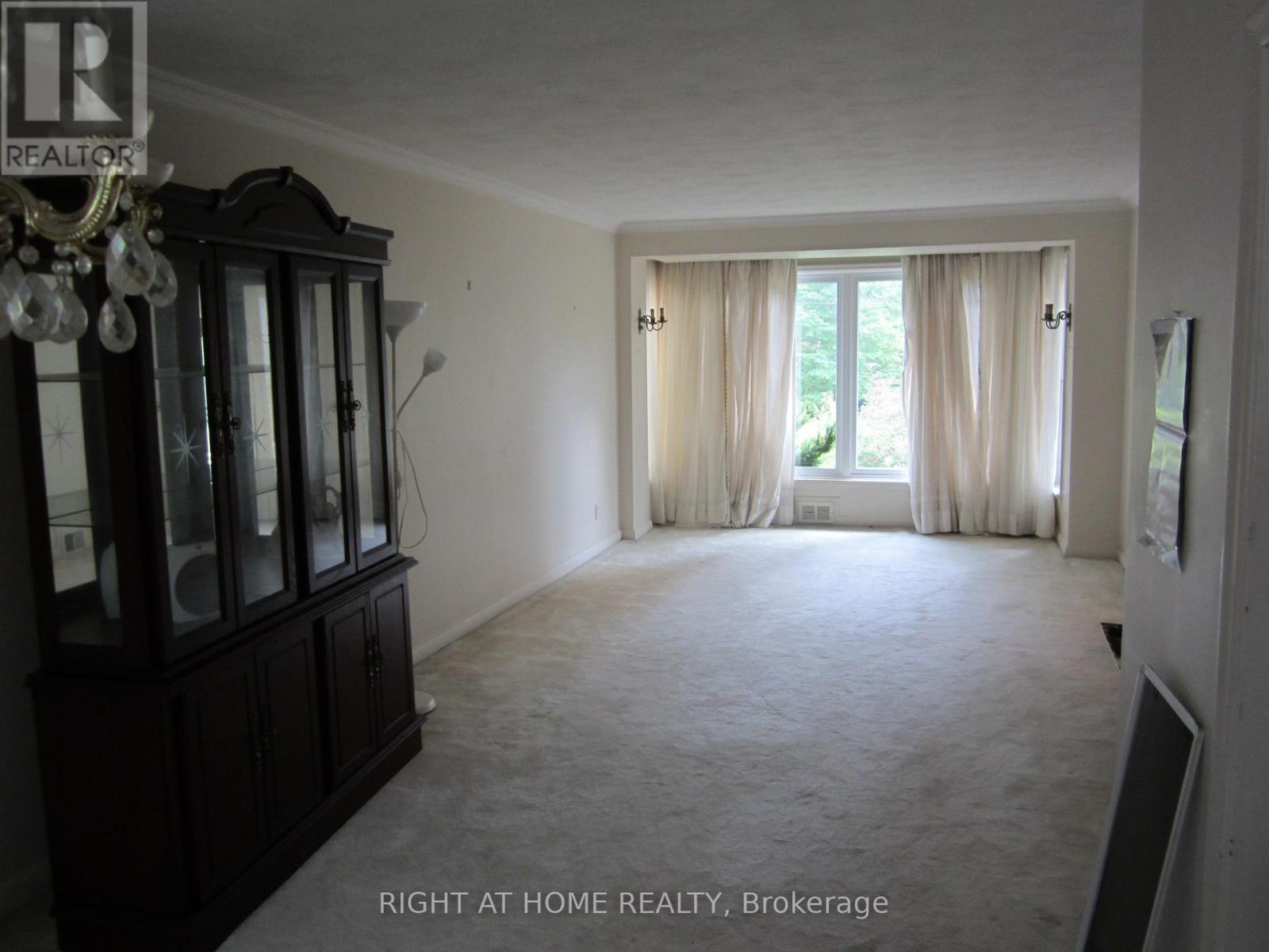 Main - 260 Park Home Avenue, Toronto, Ontario  M1T 0B5 - Photo 6 - C13791678