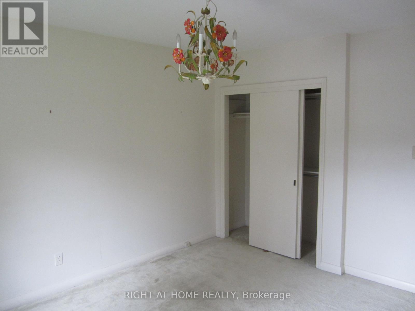 Main - 260 Park Home Avenue, Toronto, Ontario  M1T 0B5 - Photo 10 - C13791678