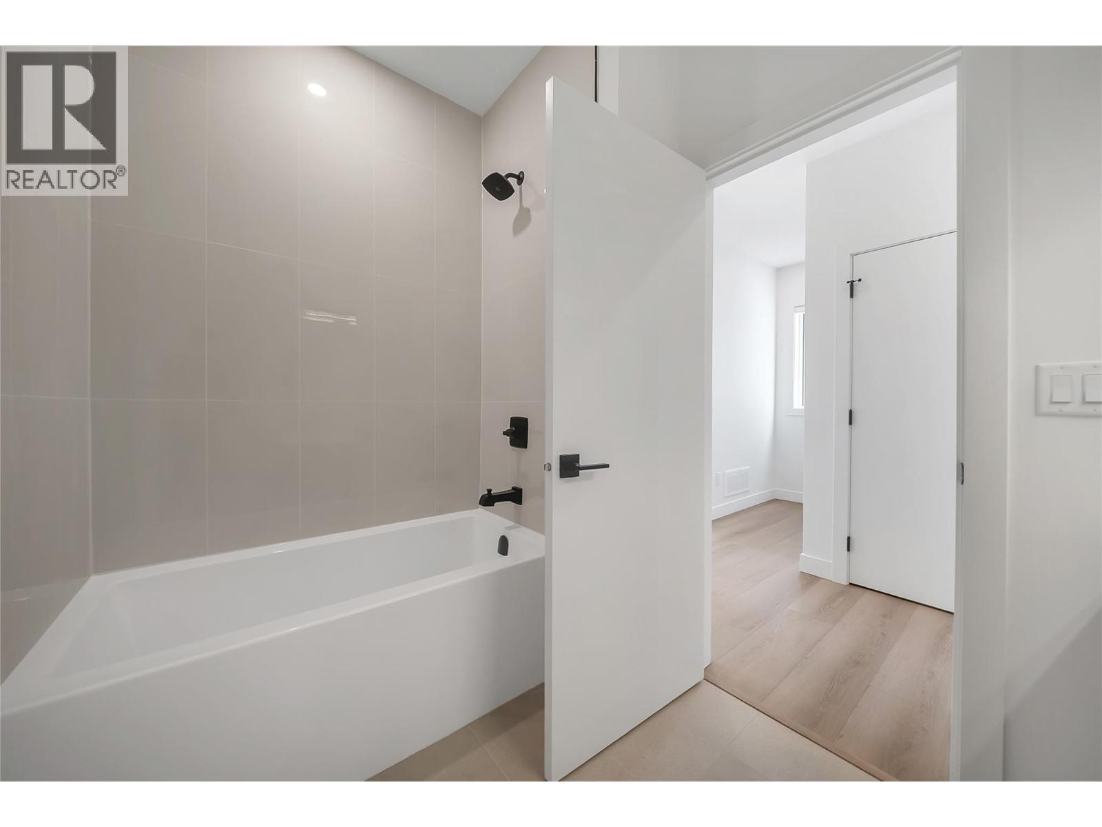 4601 97 Street Unit# 8, Osoyoos, British Columbia  V0H 1V1 - Photo 24 - 10401115