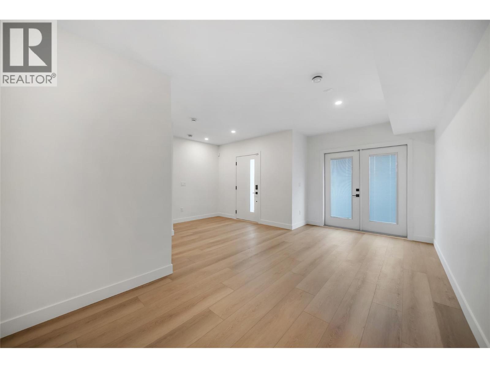 4601 97 Street Unit# 8, Osoyoos, British Columbia  V0H 1V1 - Photo 8 - 10401115