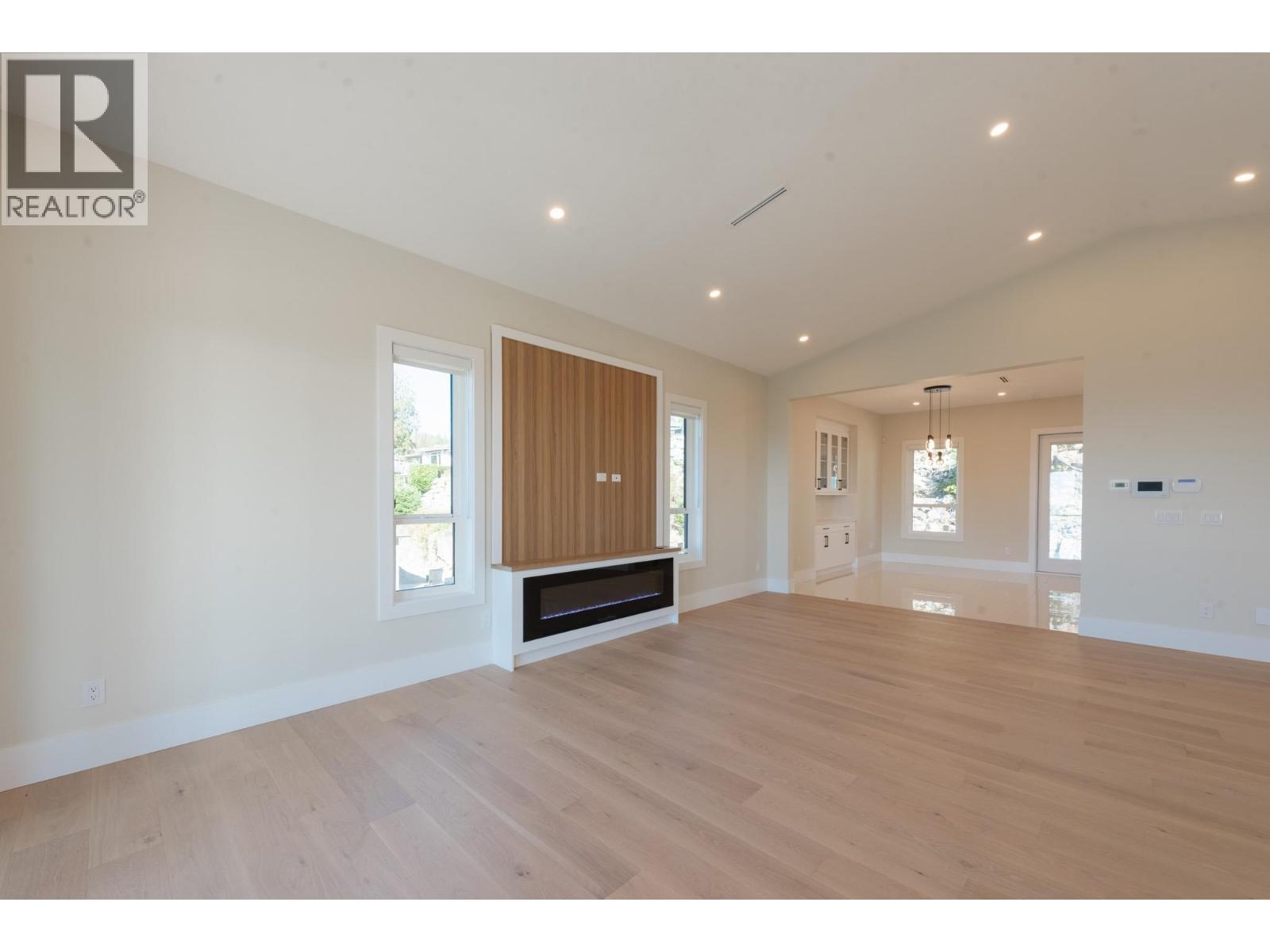 5972/74 Barnacle Street, Sechelt, British Columbia  V7Z 0V4 - Photo 14 - R3166993