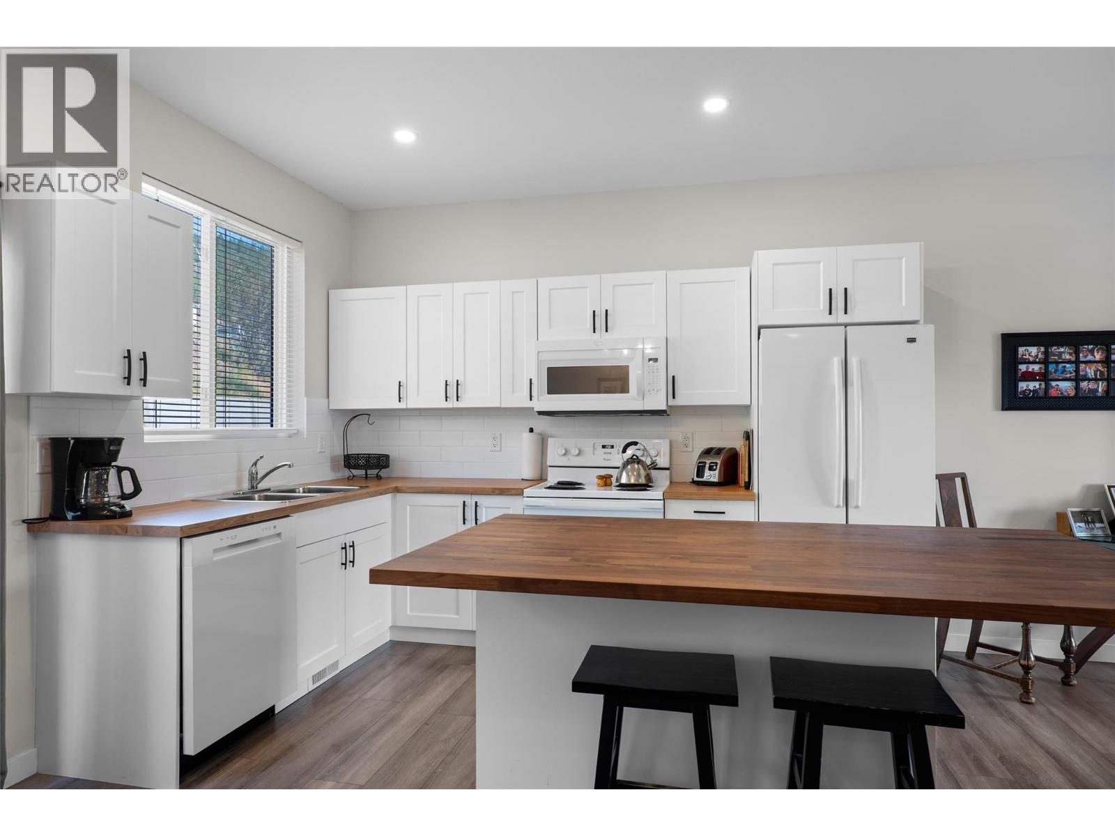 2743 Grandview Heights, Merritt, British Columbia  V1K 1R1 - Photo 21 - 10401134