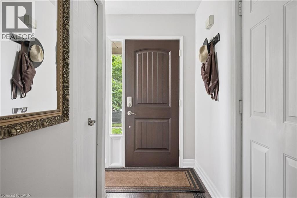 154 Shadow Wood Court, Waterloo, Ontario  N2K 3W4 - Photo 4 - 40864337