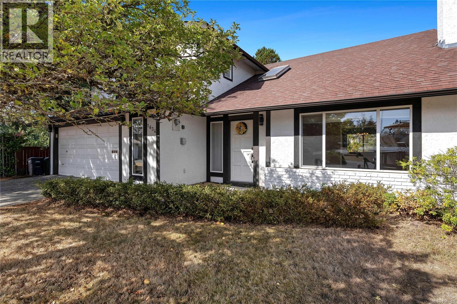 1634 Tasco Close, Saanich, British Columbia  V8N 5P2 - Photo 2 - 1049883