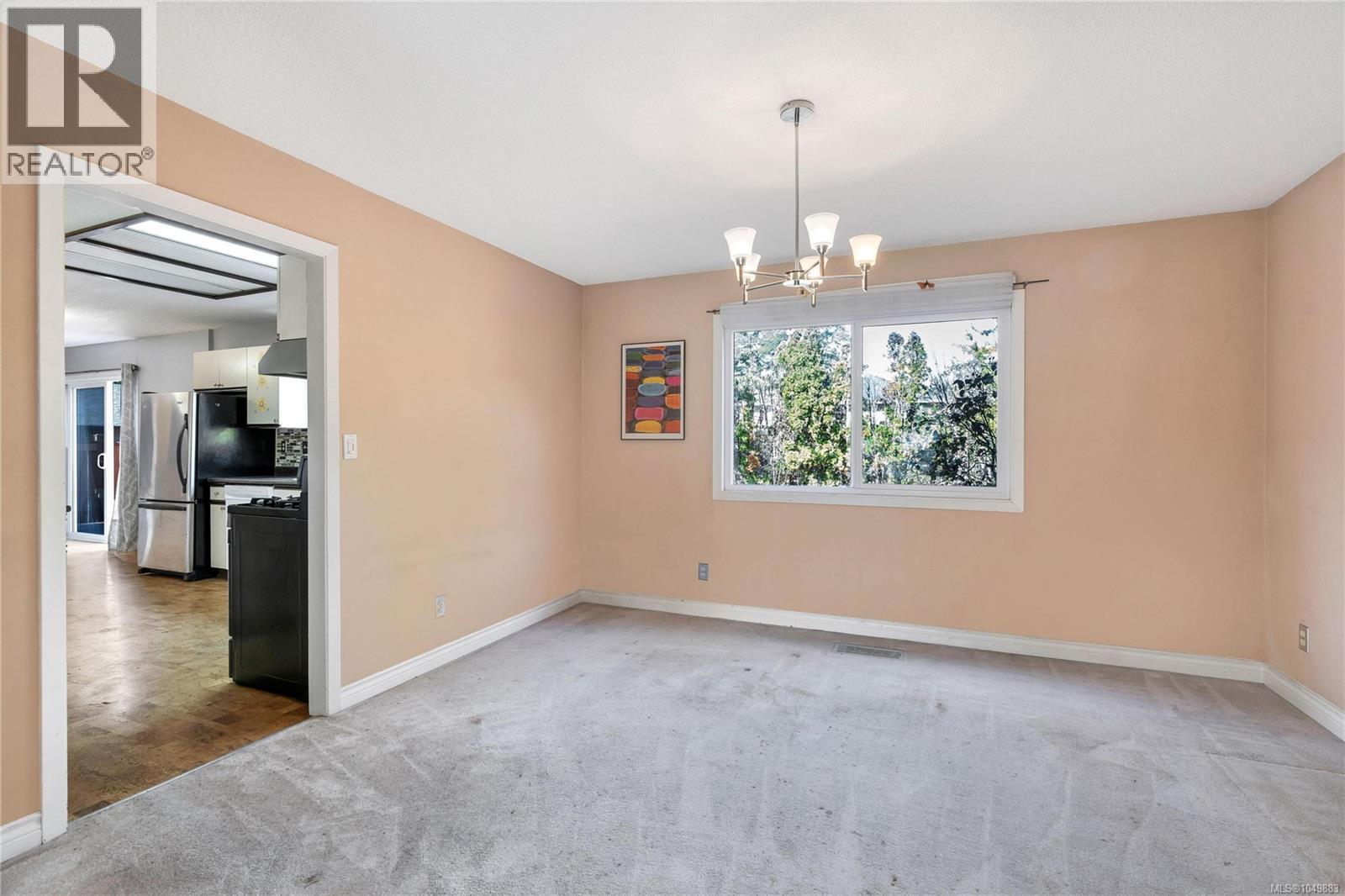 1634 Tasco Close, Saanich, British Columbia  V8N 5P2 - Photo 8 - 1049883