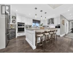 5 NORTHAMPTON DRIVE, Toronto, Ontario