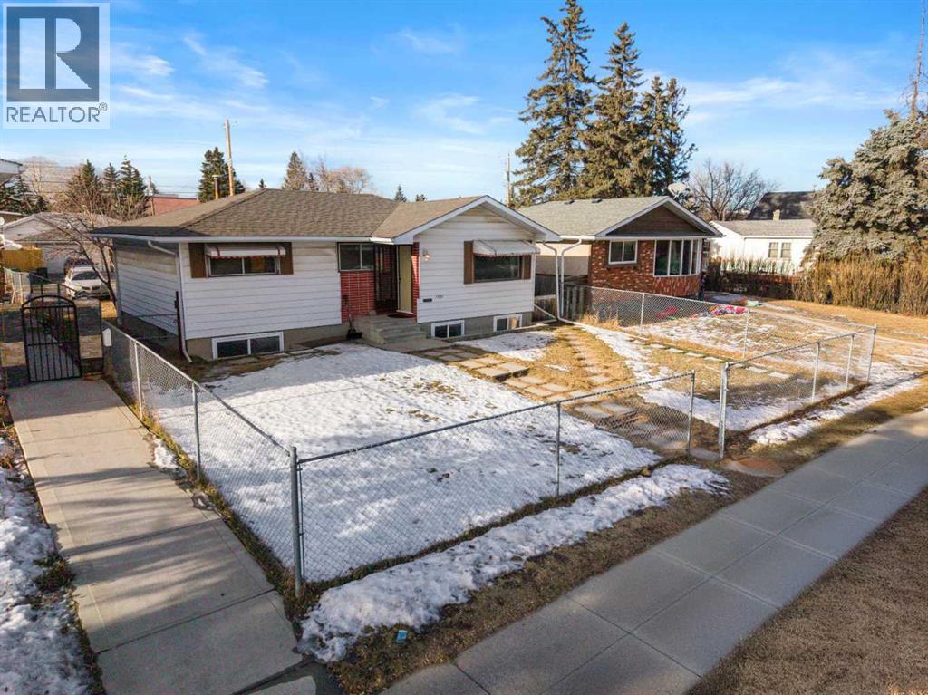 1527 46 Street SE, Calgary, Alberta  T2A 1N7 - Photo 1 - A2321172