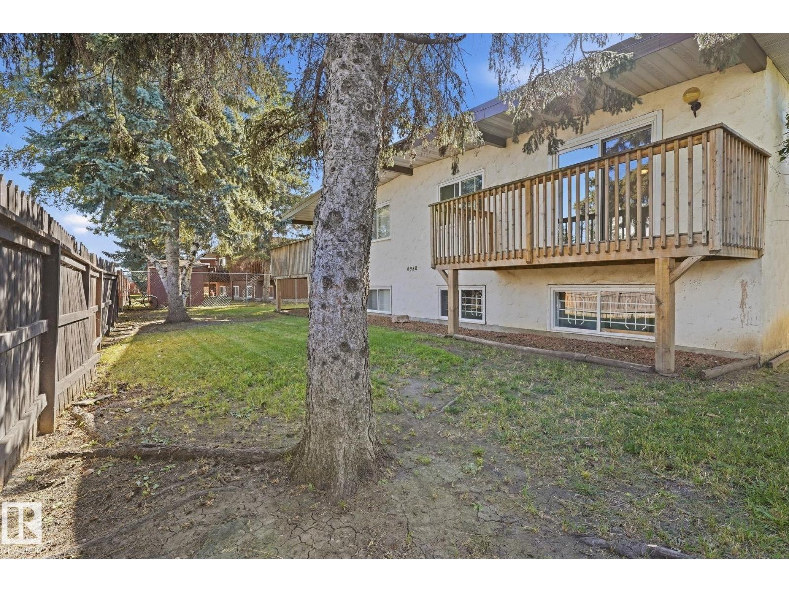 8928 D 144 Av NW, Edmonton, Alberta  T5E 5V4 - Photo 2 - E4509230