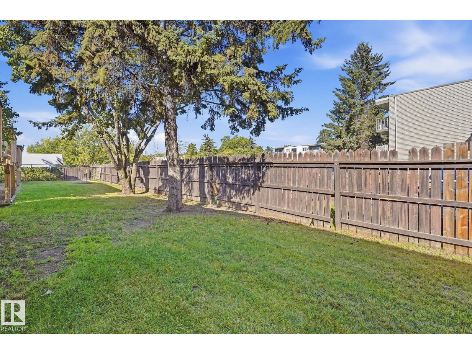 8928 D 144 Av NW, Edmonton, Alberta  T5E 5V4 - Photo 4 - E4509230