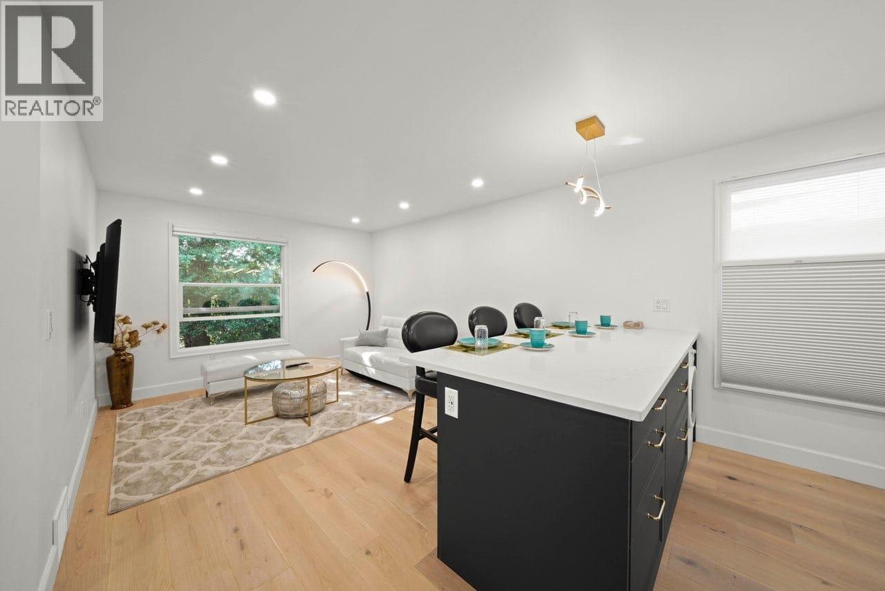 1620 Mclean Drive, Vancouver, British Columbia  V5L 3P3 - Photo 2 - R3122843