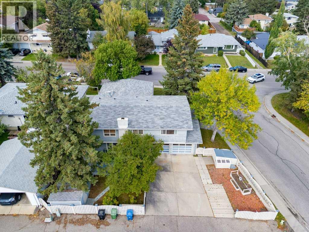 12003 Cannes Road SW, Calgary, Alberta  T2W 1N1 - Photo 4 - A2345615