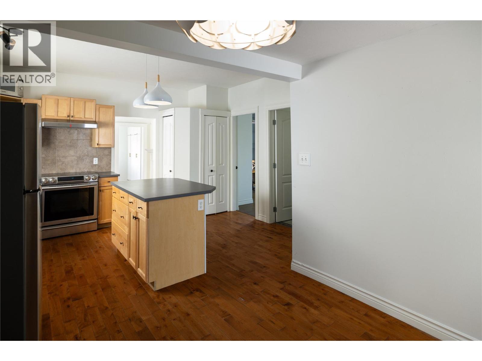 1409 Ethel Street, Kelowna, British Columbia  V1Y 2X5 - Photo 8 - 10400231