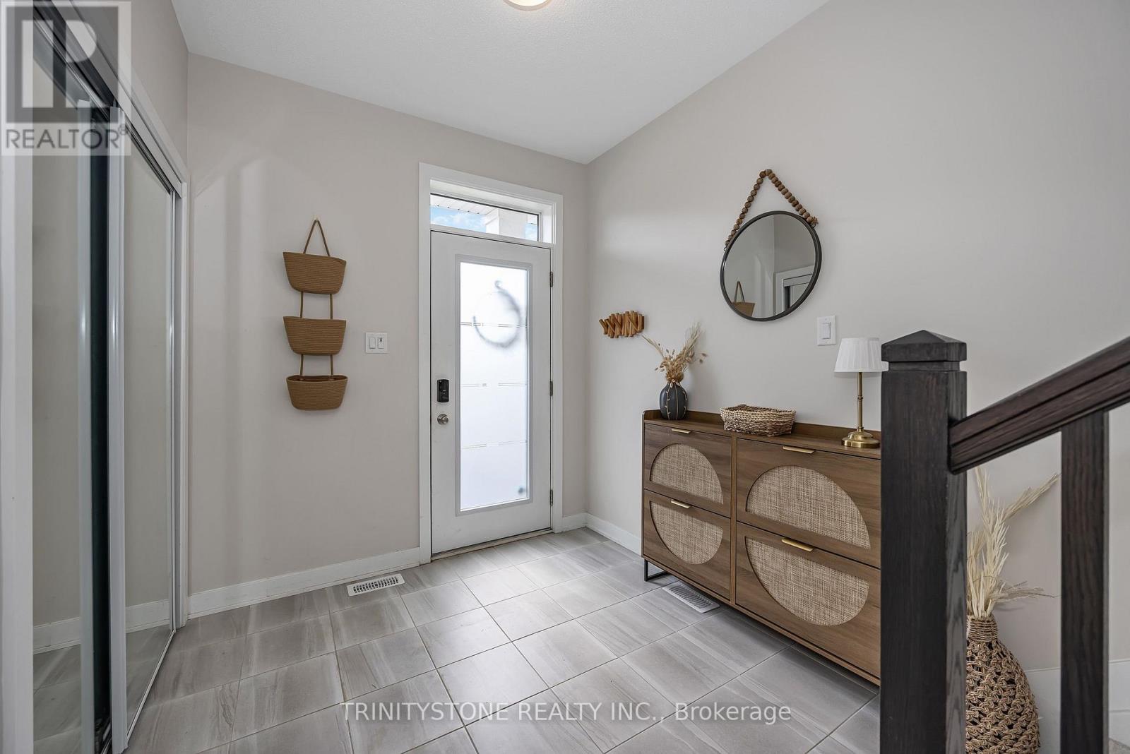 652 Bronze Copper Crescent, Ottawa, Ontario K0A 2Z0 - Photo 6 - X13799978