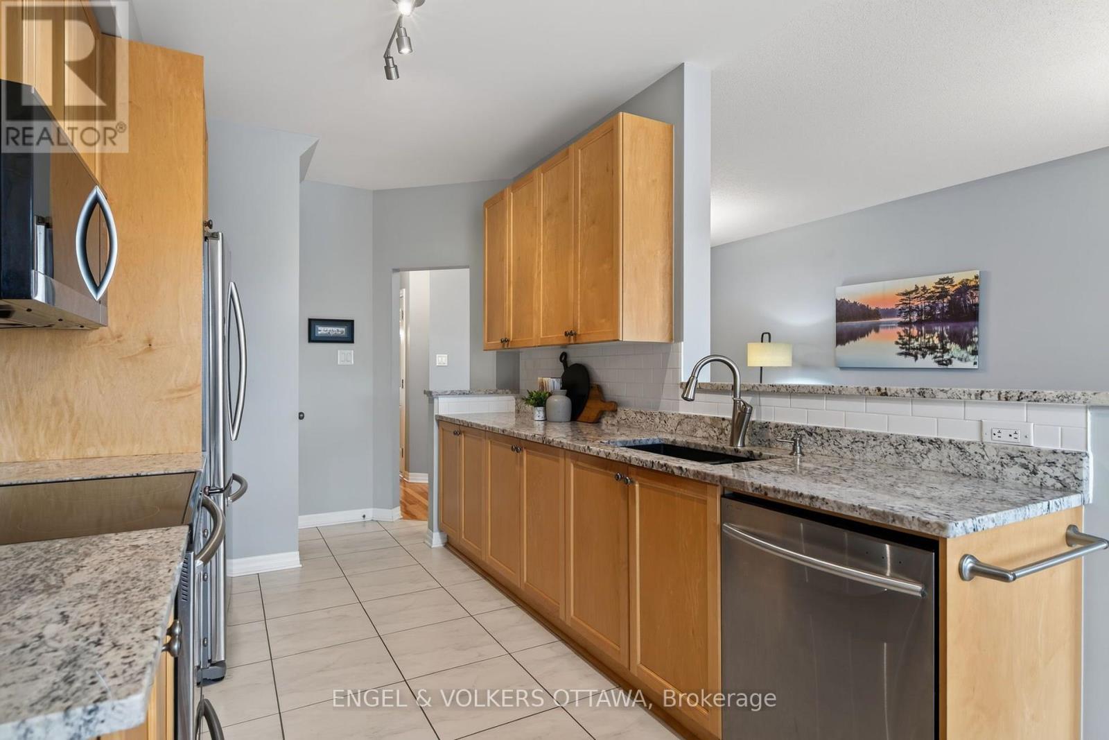 512 Knotridge Street, Ottawa, Ontario  K1W 0C7 - Photo 15 - X13800008