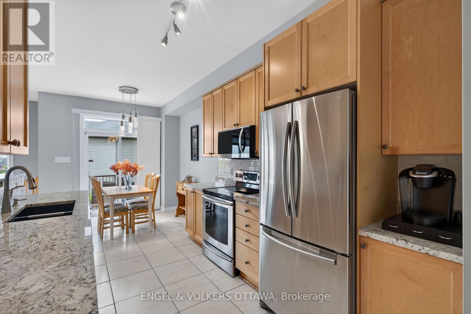 512 Knotridge Street, Ottawa, Ontario  K1W 0C7 - Photo 16 - X13800008